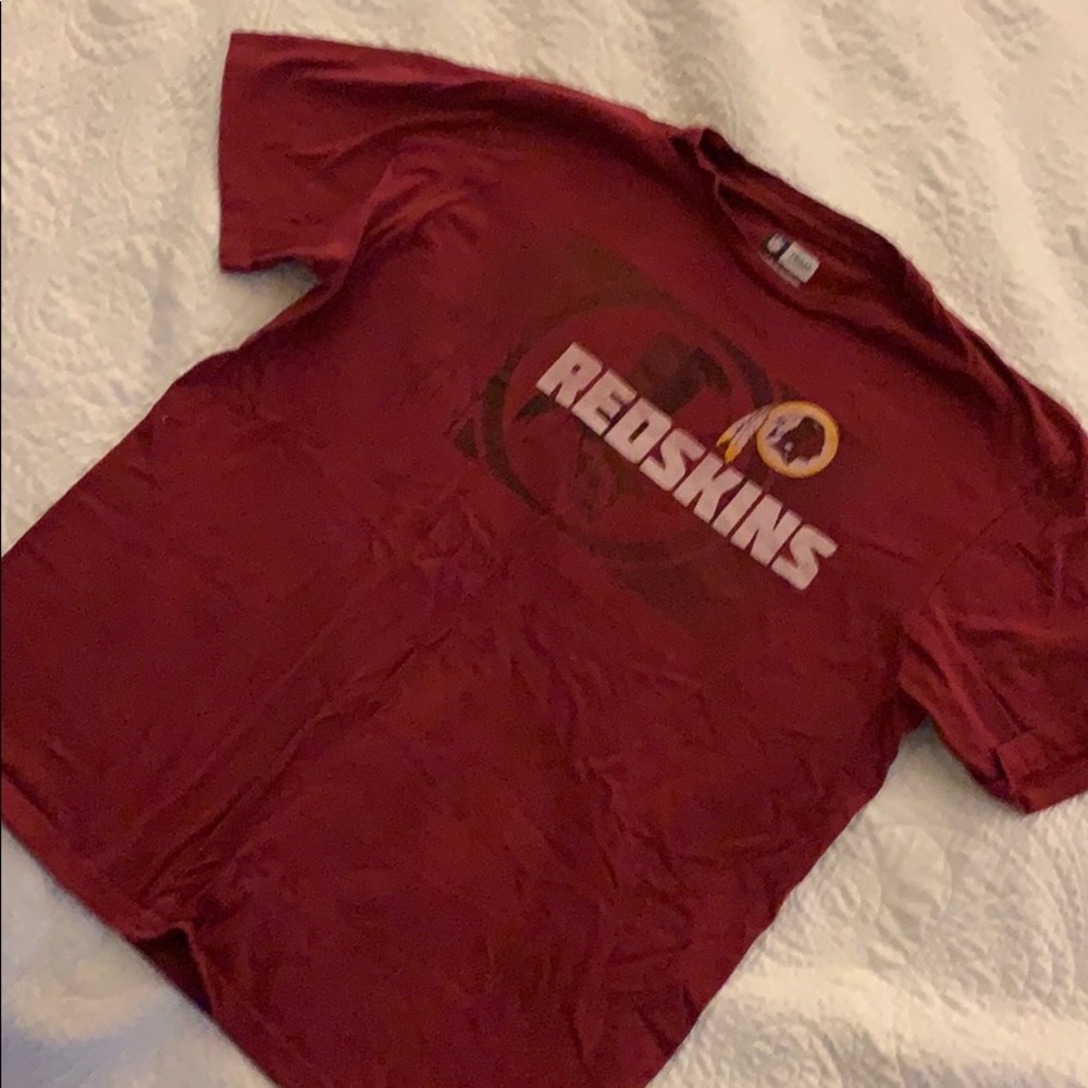 XL redskins t shirt